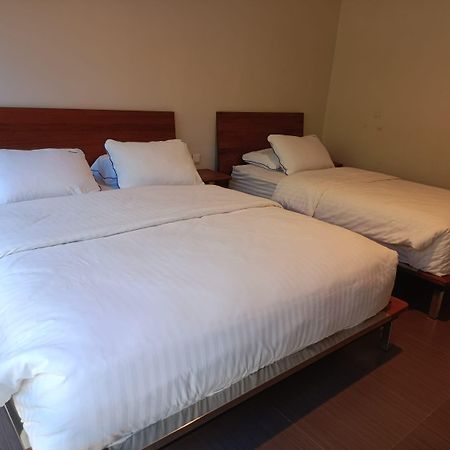 Hotel Habitat Hills Cisarua Exterior foto