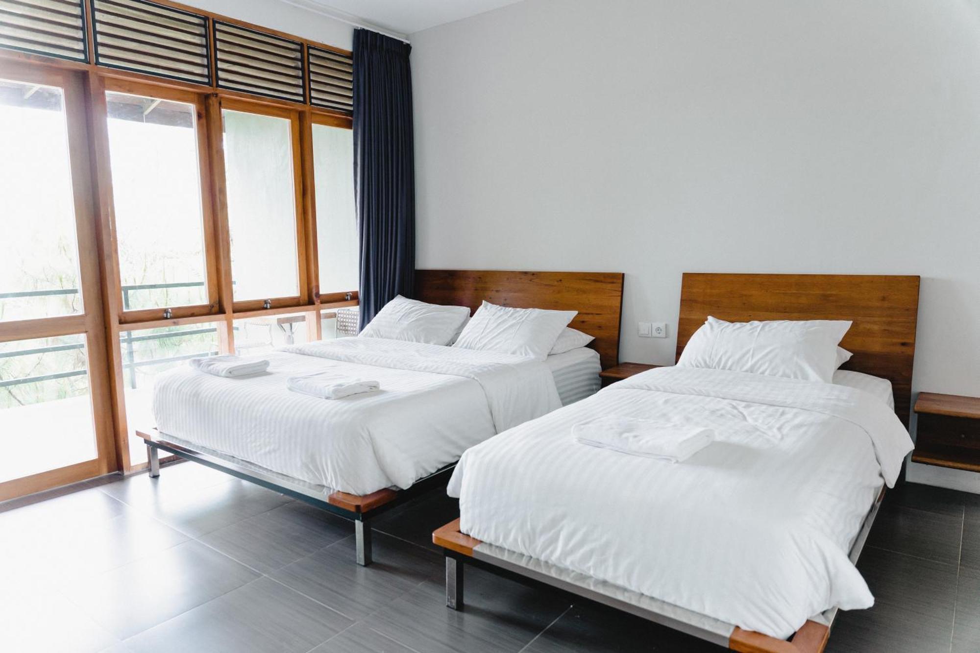 Hotel Habitat Hills Cisarua Exterior foto
